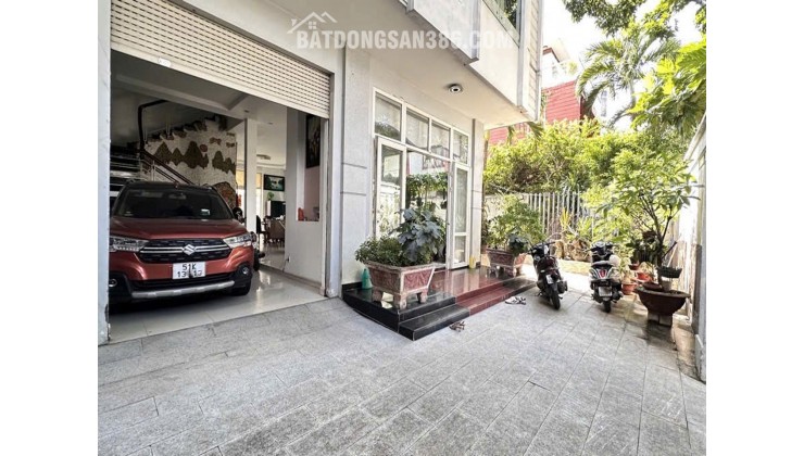 Biệt thự Vuông 4 tầng Đ.12m  – Lê Thị Riêng Quận 12 SS